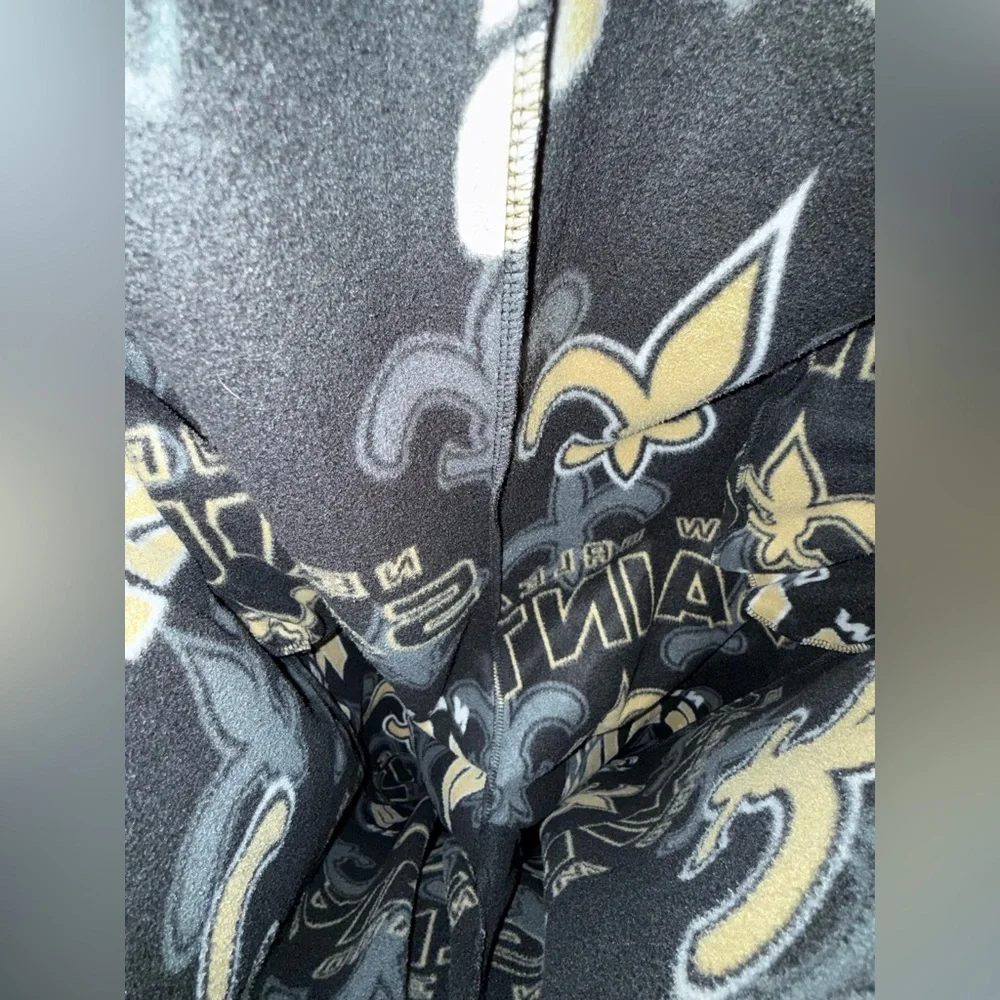 New Orleans Saints NFL Sherpa Lined Hooded Onesie Sleepwear Size L